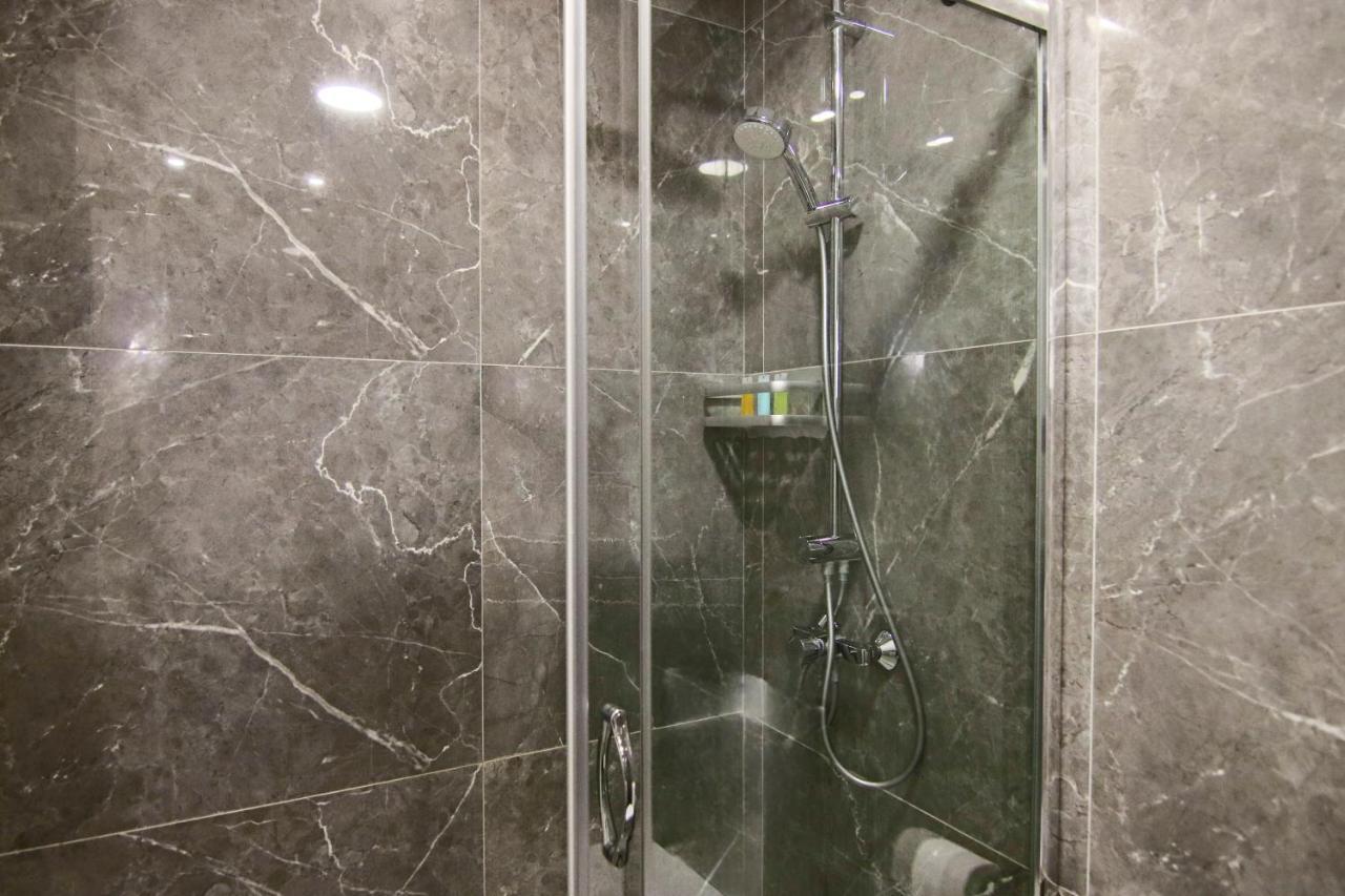 Phaedrus Living: Luxury Suite Nicosia 509 المظهر الخارجي الصورة